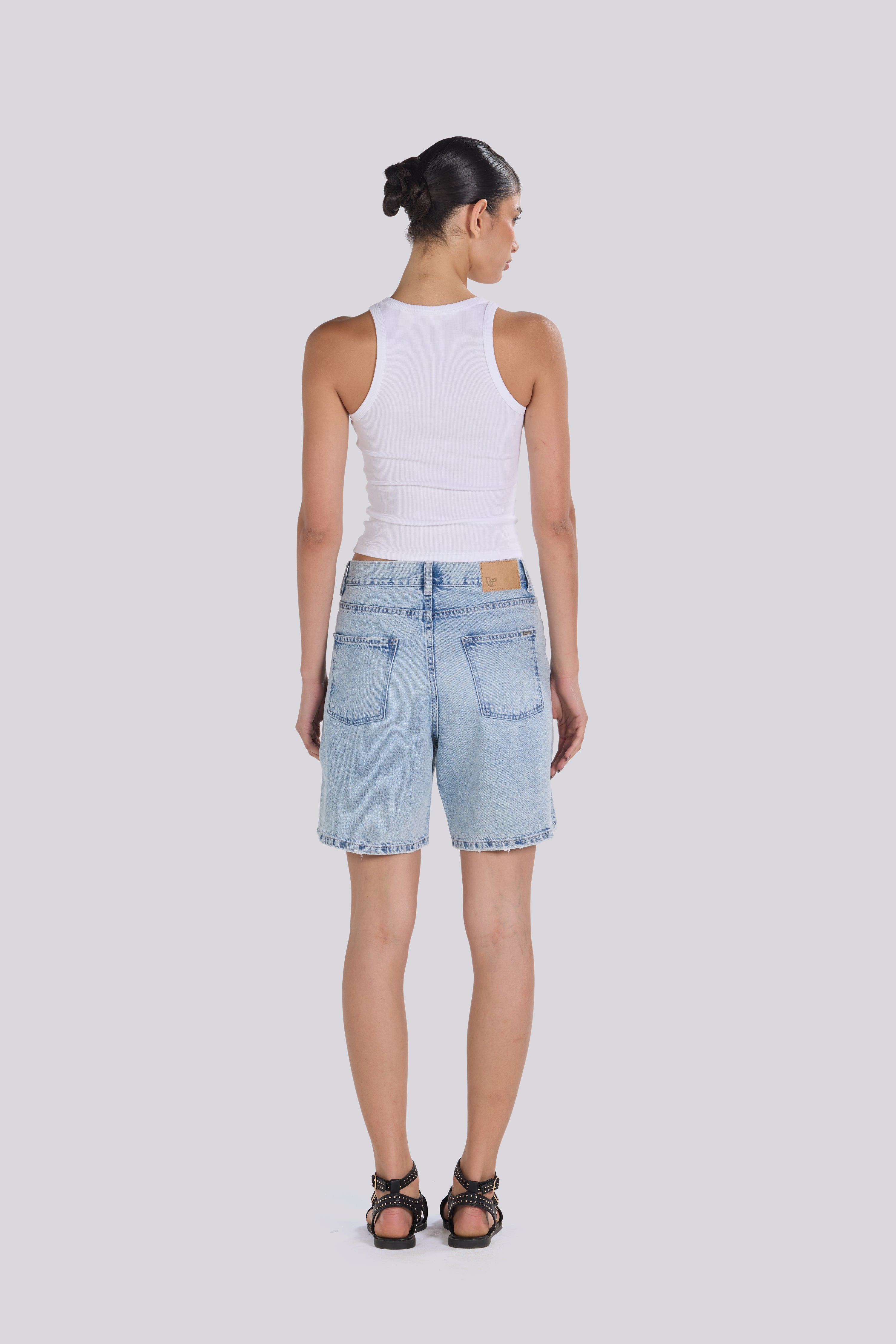 U- NECK TANK TOP WHITE