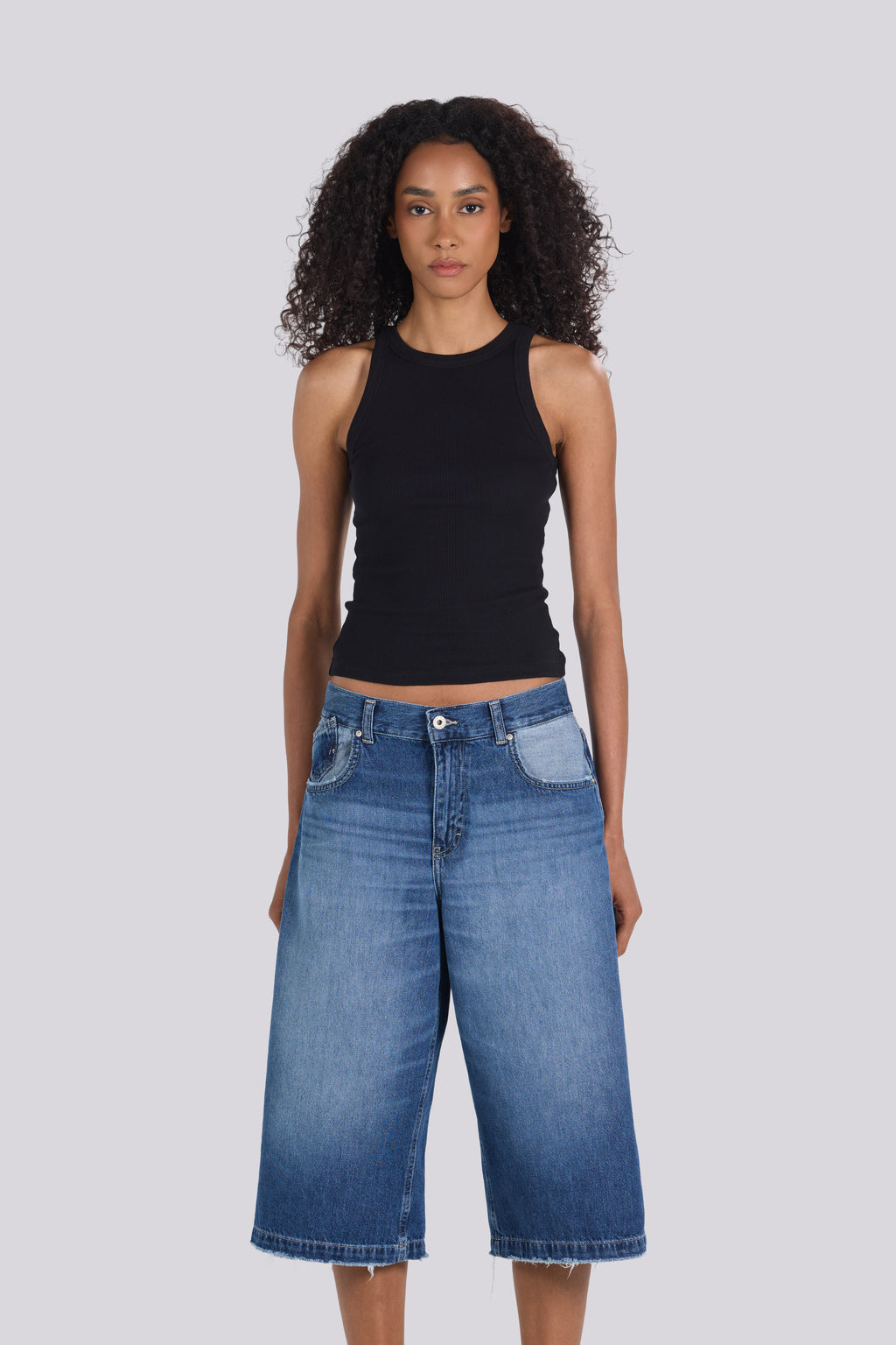 ROUND NECK TANK TOP BLACK