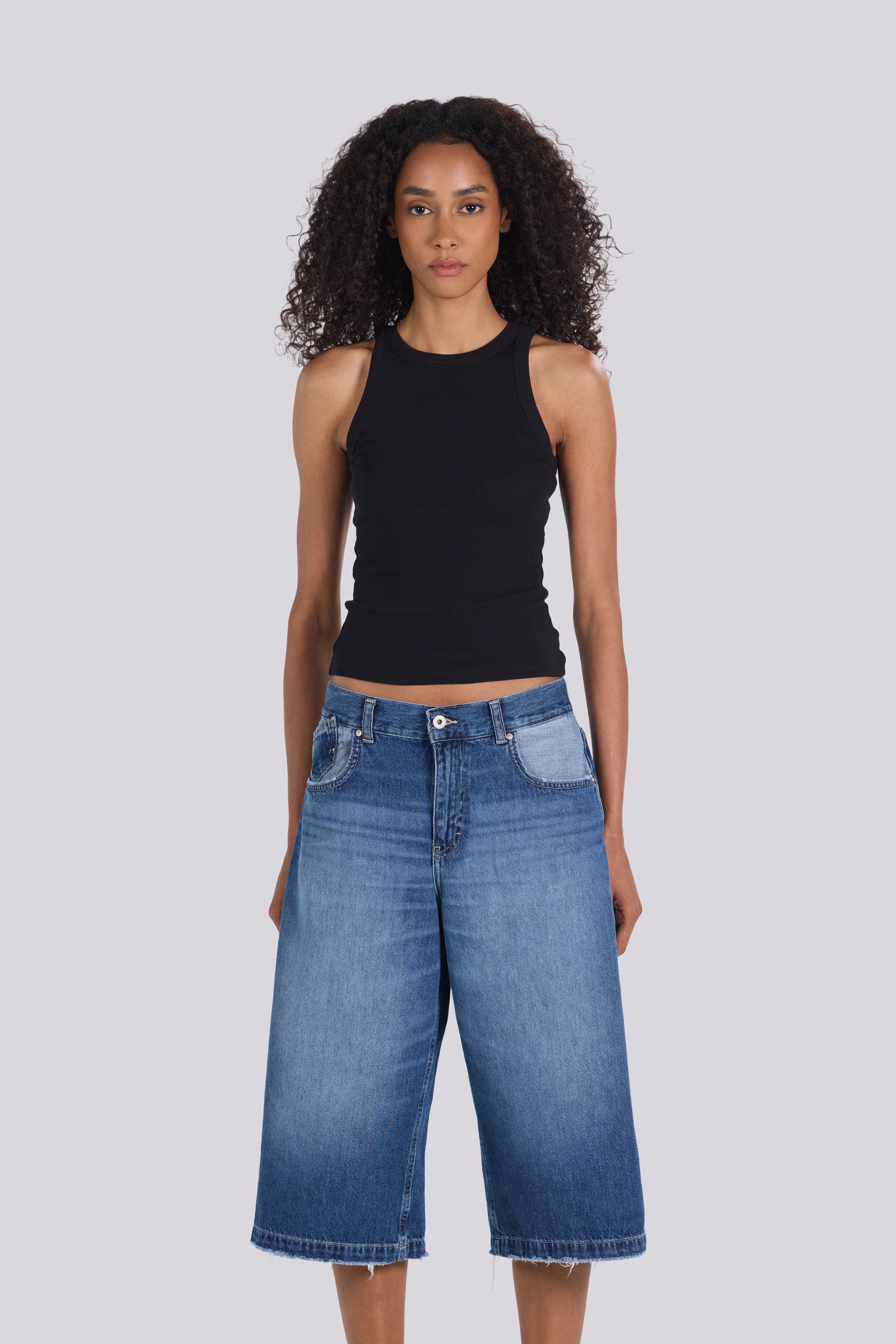 ROUND NECK TANK TOP BLACK