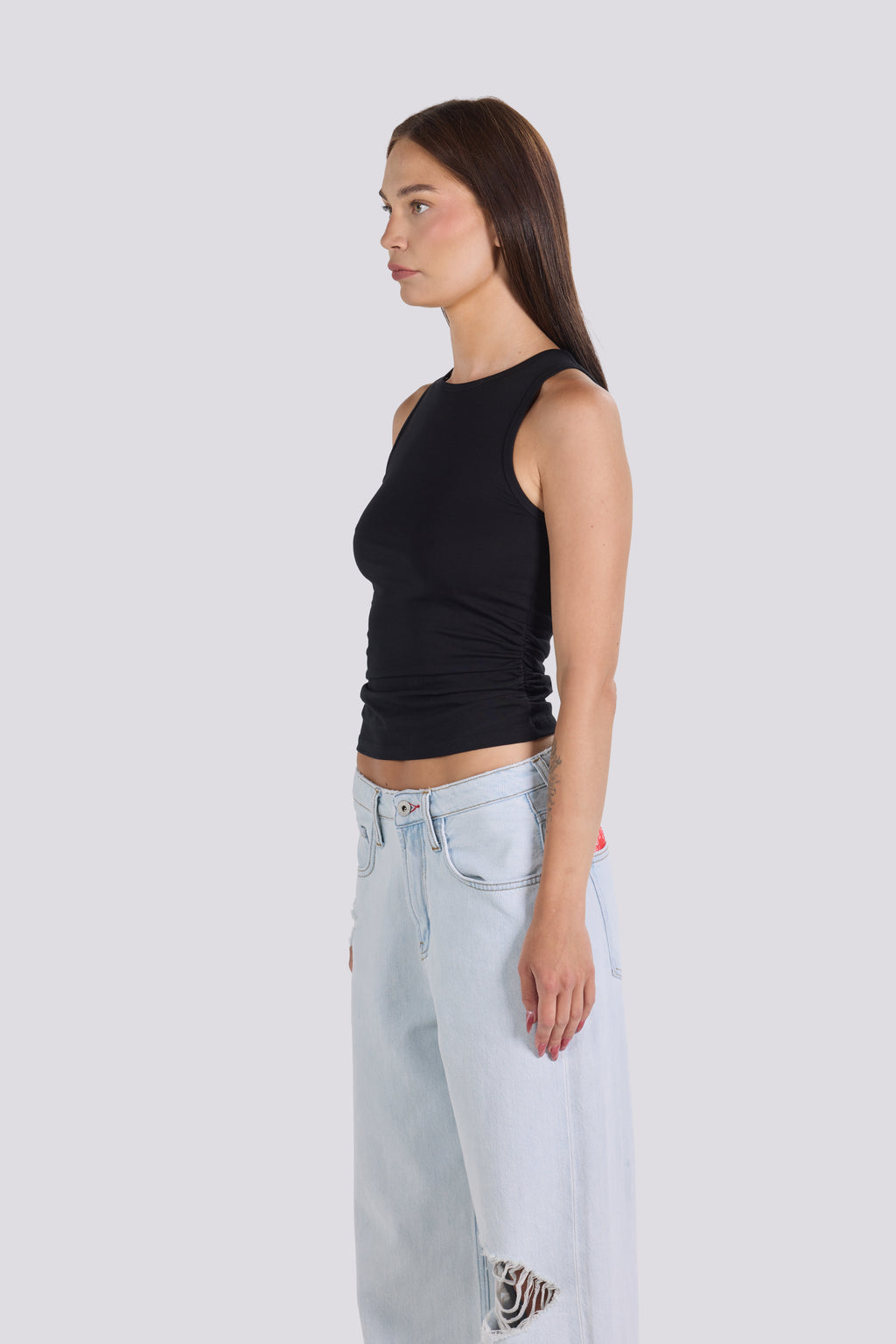 BASIC RUCHED TOP BLACK