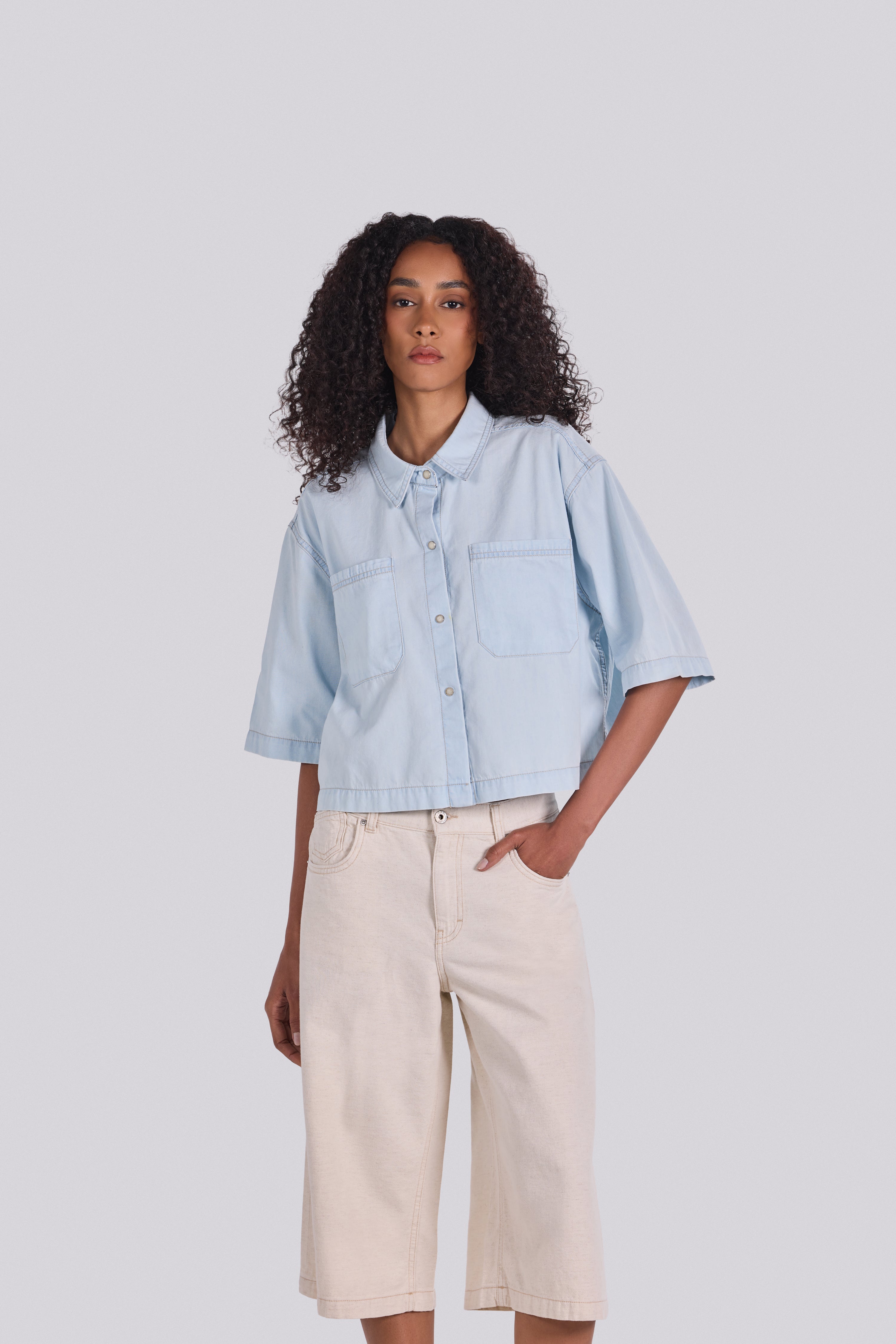 DONA OVERSIZED CROPPED DENIM SHIRT D4