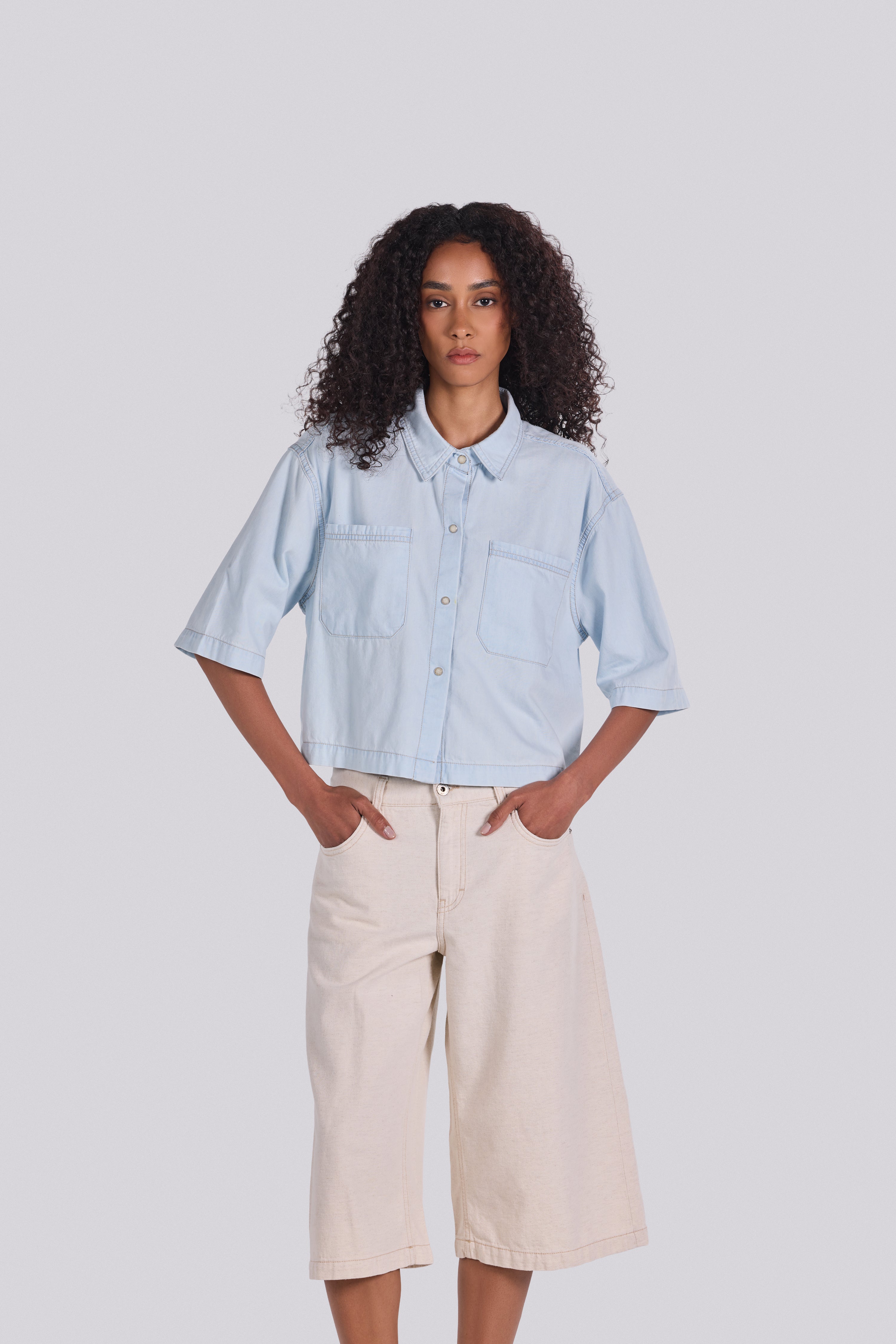 DONA OVERSIZED CROPPED DENIM SHIRT D4