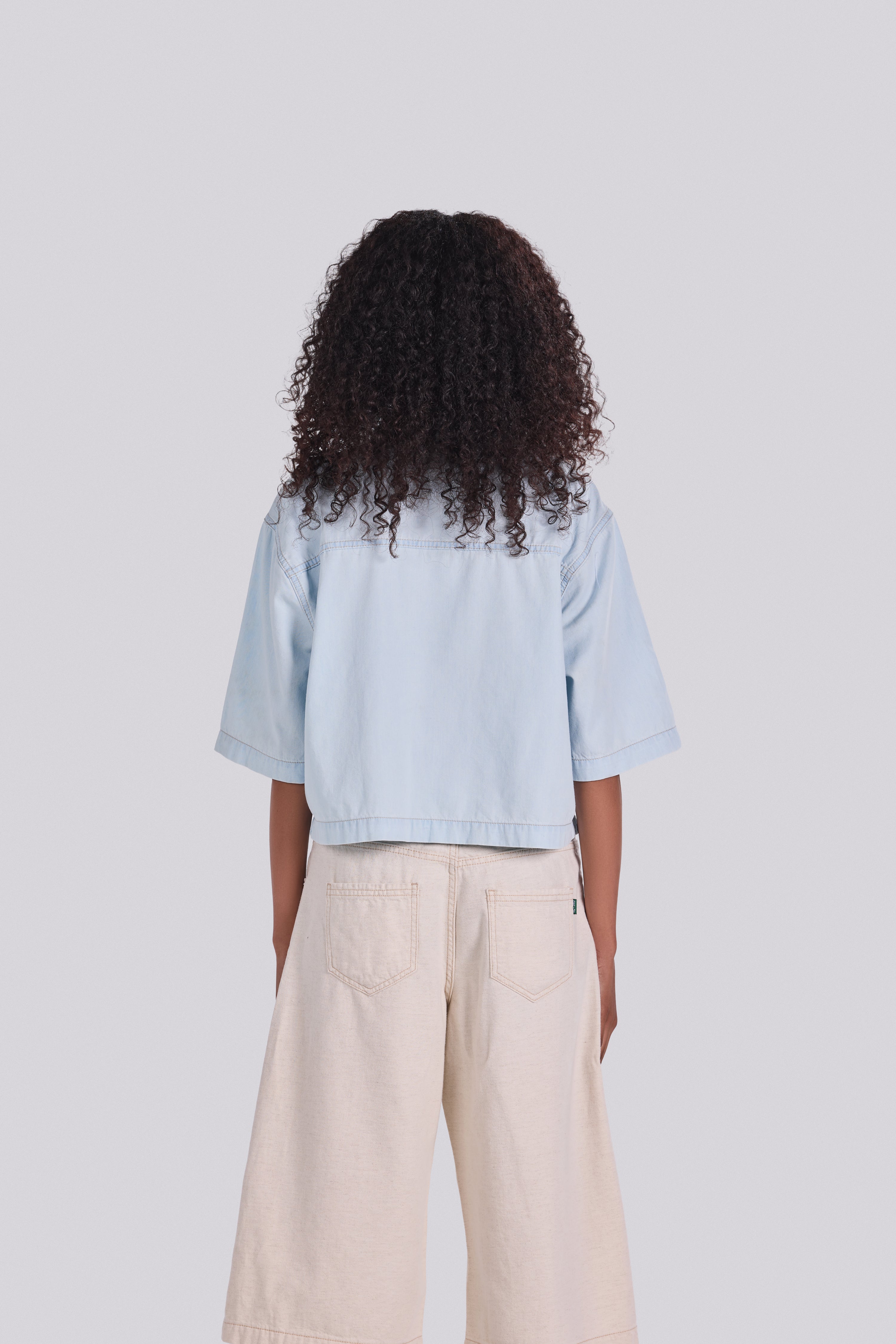 DONA OVERSIZED CROPPED DENIM SHIRT D4