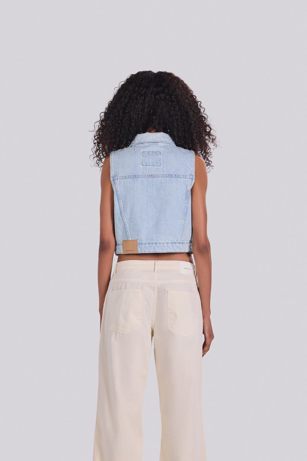 ROSE EMBROIDERED DENIM VEST D3